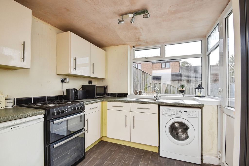 Property photo 2 of 18 Pbox-Img.Jpg