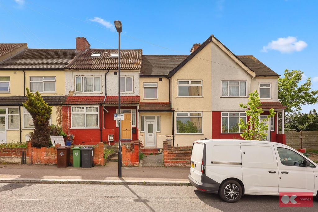 Property photo 2 of 19 Levi4866.Jpg