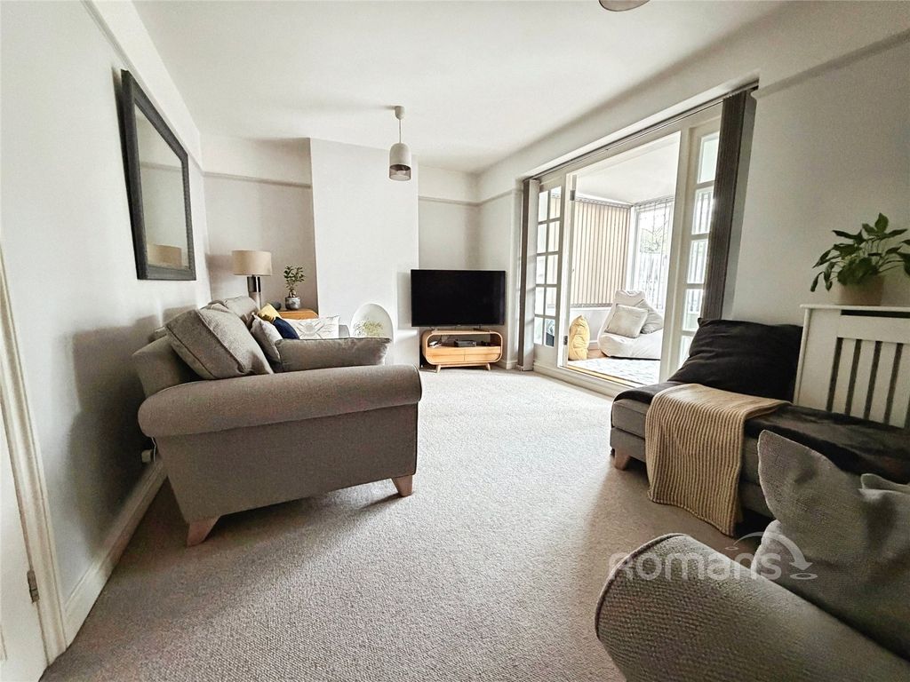 Property photo 3 of 15 Living Room