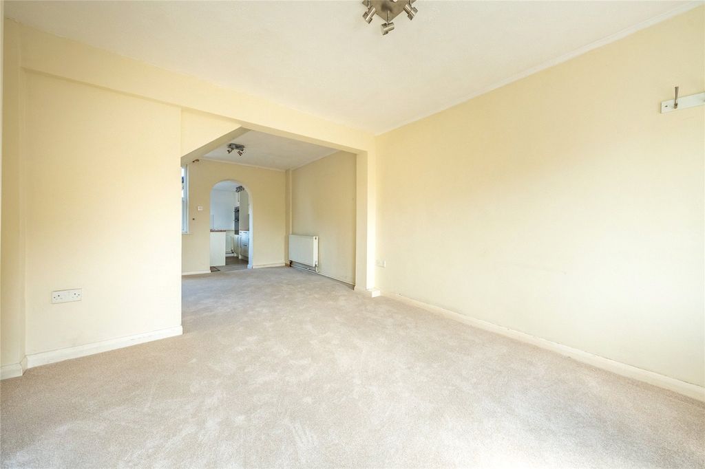 Property photo 2 of 10 Picture No. 01