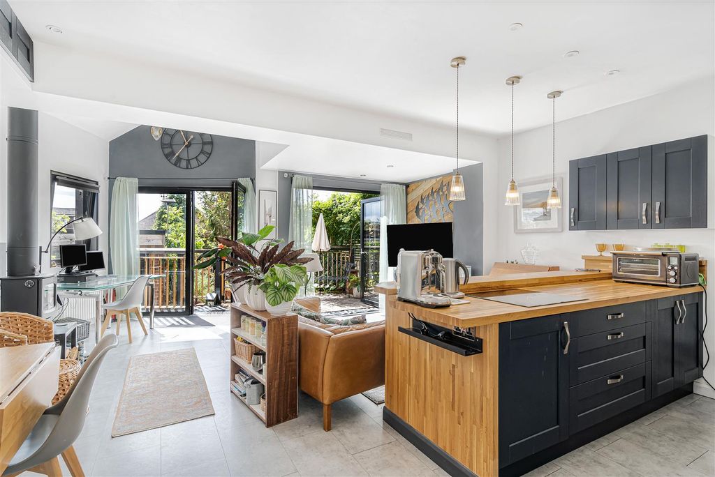 Property photo 2 of 26 Open Plan Kitchen Dining Room.Jpg