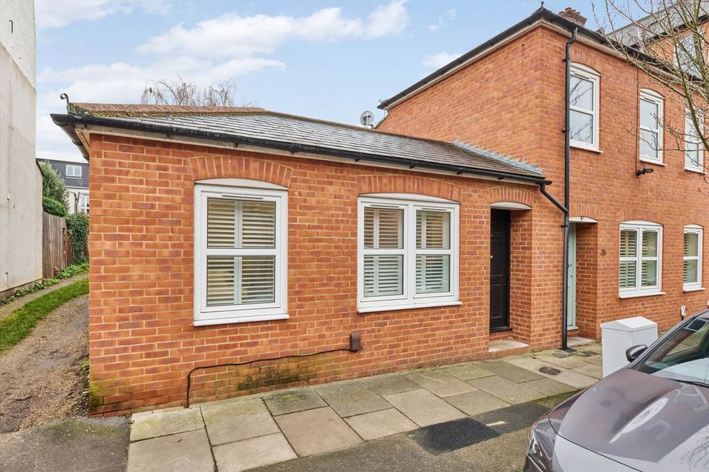 Property photo 1 of 4