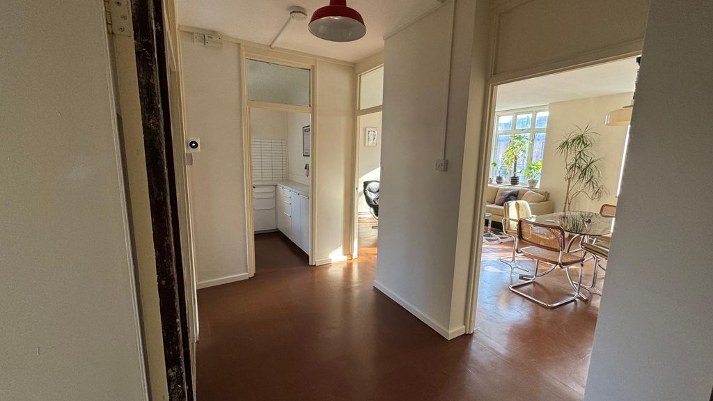 Property photo 3 of 10 Photo 2