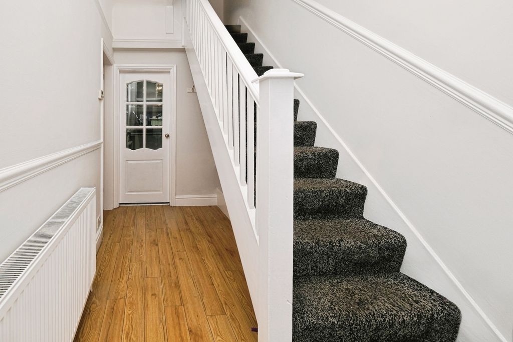 Property photo 3 of 19 Pbox-Img.Jpg