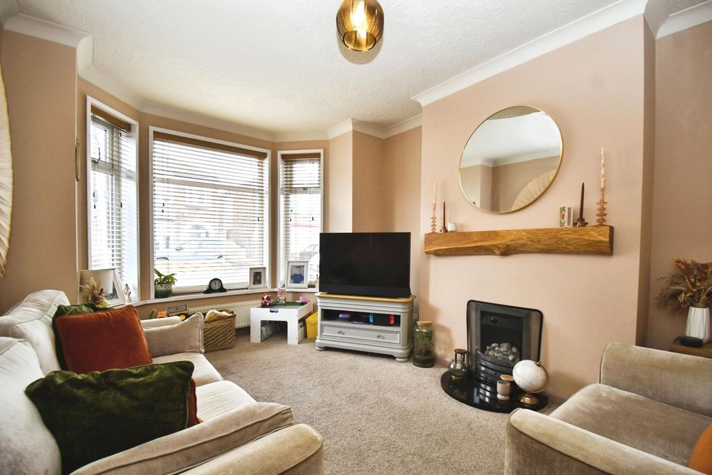 Property photo 2 of 26