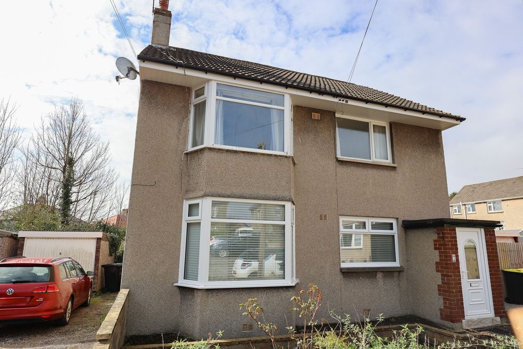 Property photo 1 of 6