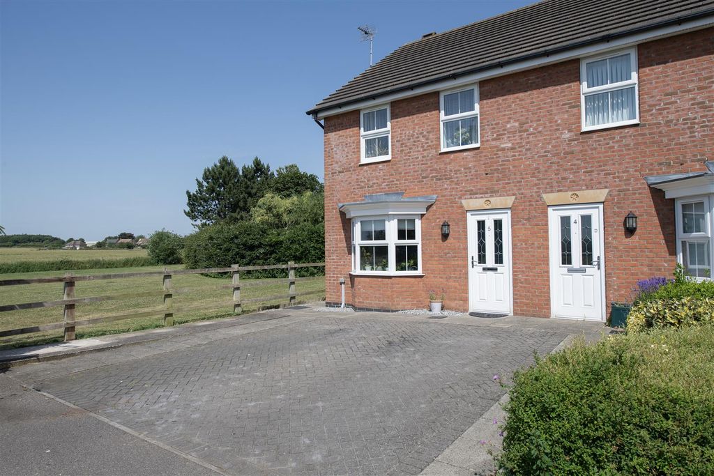 Property photo 1 of 40 5Southwoodmews001.Jpeg