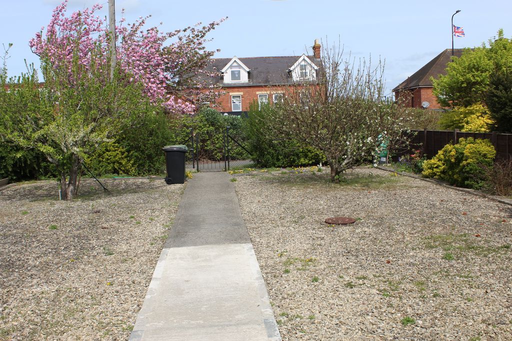 Property photo 2 of 24 Photo 27