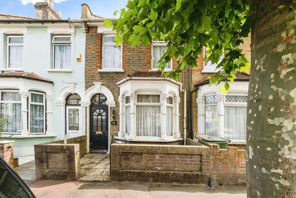 Property photo 1 of 16 Pbox-Img.Jpg