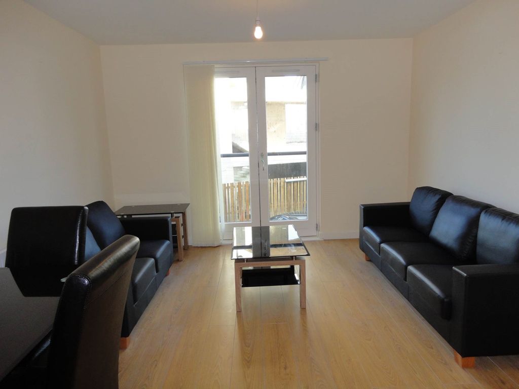 Property photo 2 of 7 Gallery