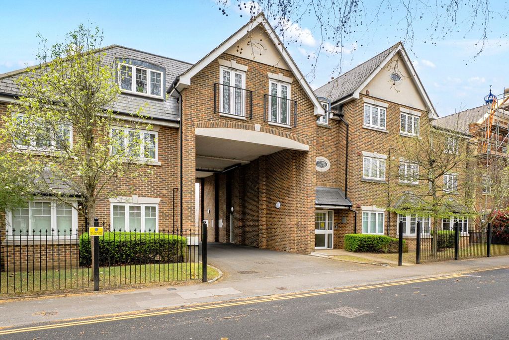 Property photo 1 of 16 Picture No. 04