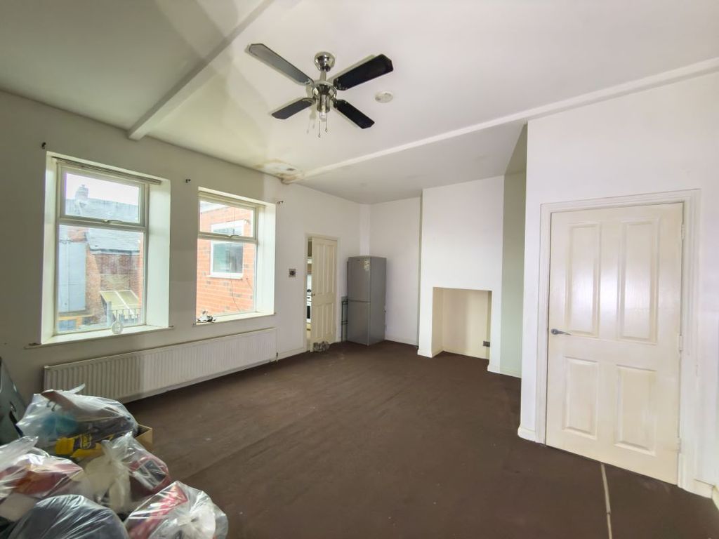 Property photo 3 of 10 Image 3