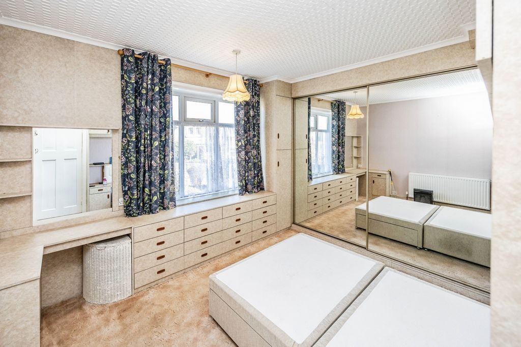 Property photo 3 of 18 Photo #3