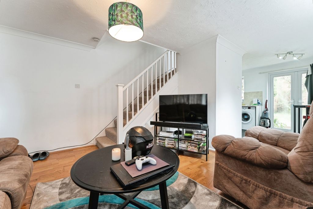 Property photo 2 of 16 Photo