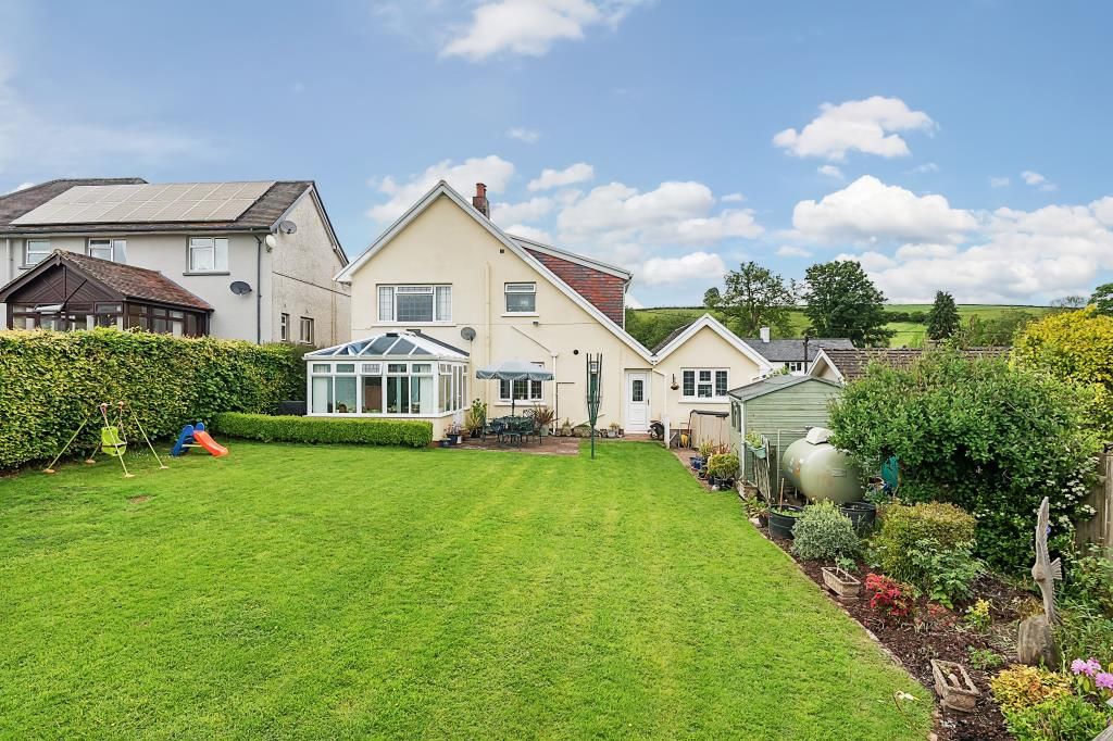 Property photo 1 of 11 Garden View
