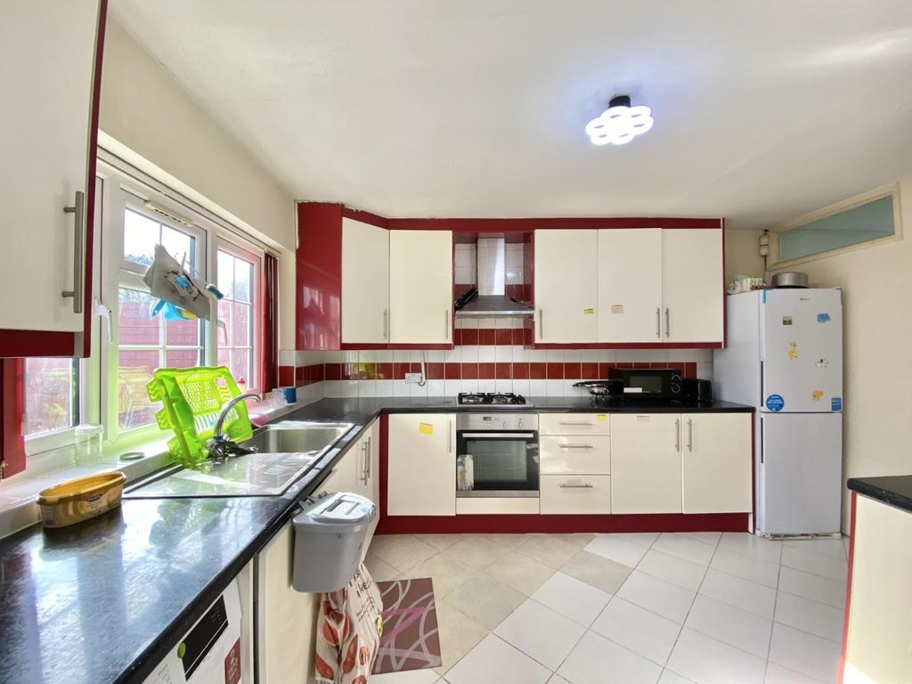 Property photo 2 of 17 Thumbnail_Img_7852.Jpg