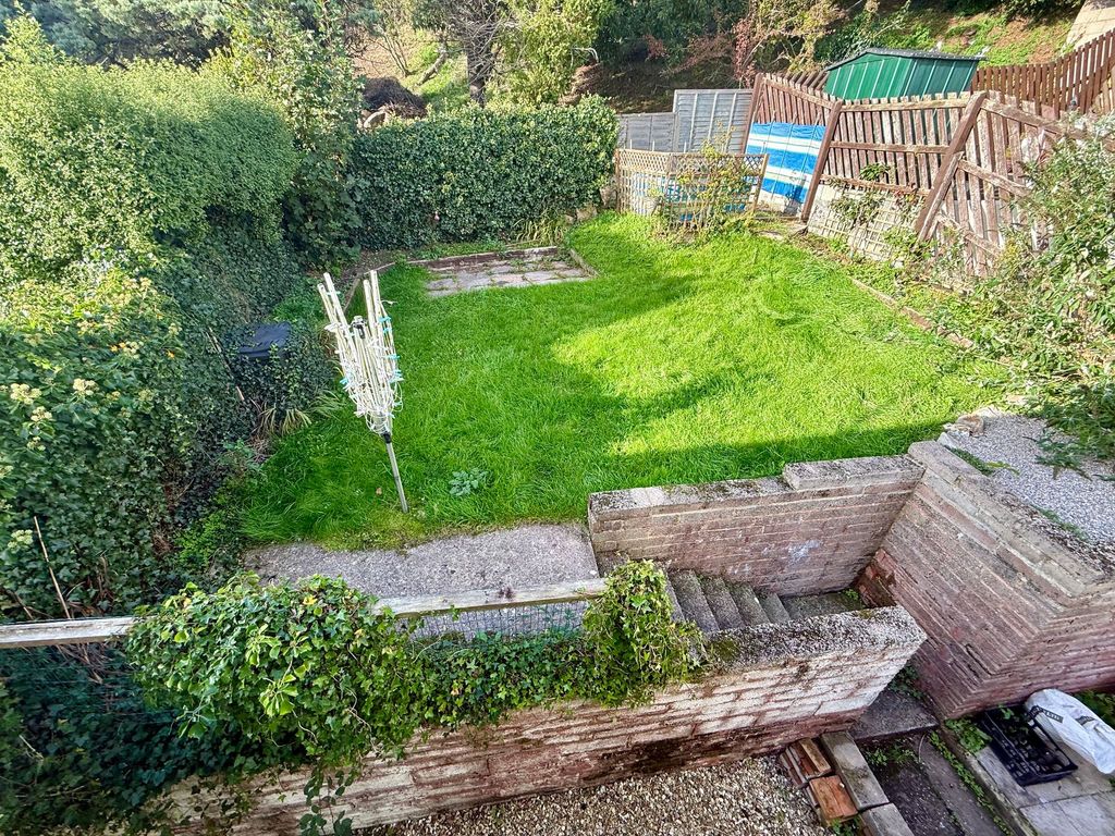 Property photo 2 of 24