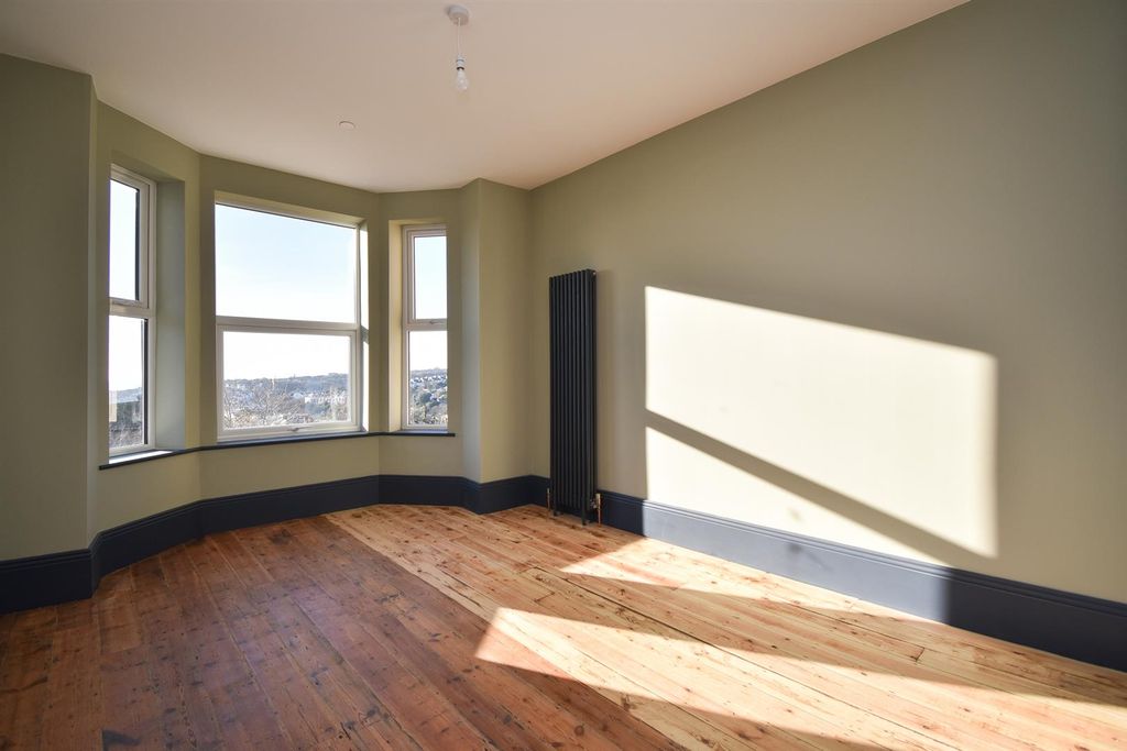 Property photo 2 of 25 Reception Room