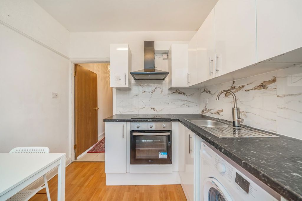 Property photo 2 of 5