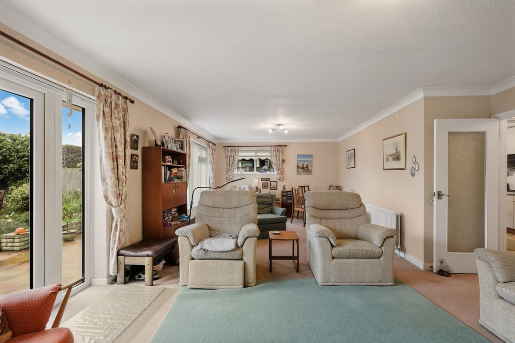 Property photo 3 of 15