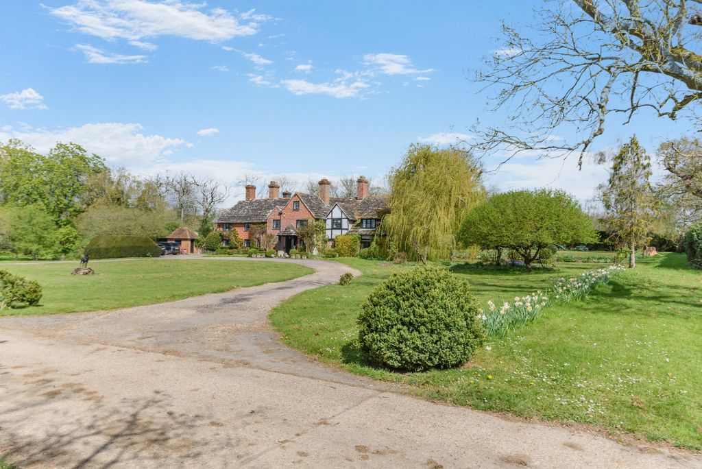 Property photo 3 of 28 Hoes Farmhouse