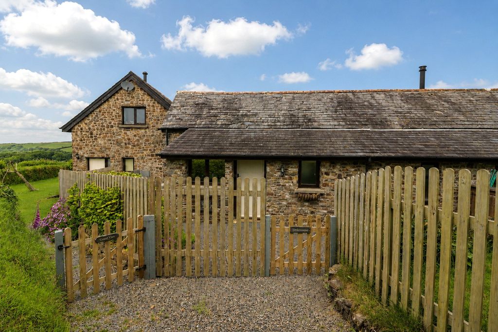 Property photo 1 of 17 1 - Picture No. 28