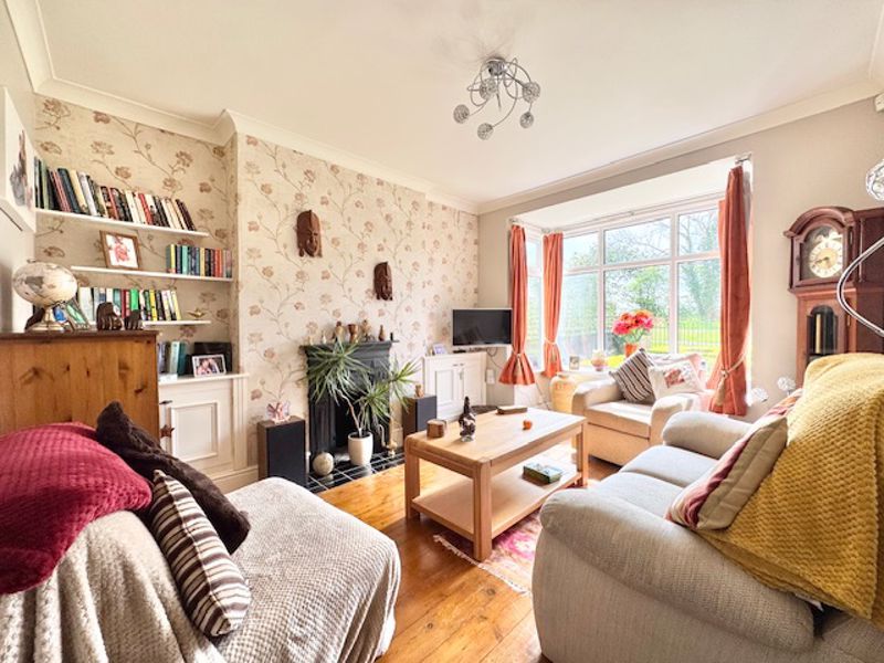 Property photo 3 of 37 Sitting Room
