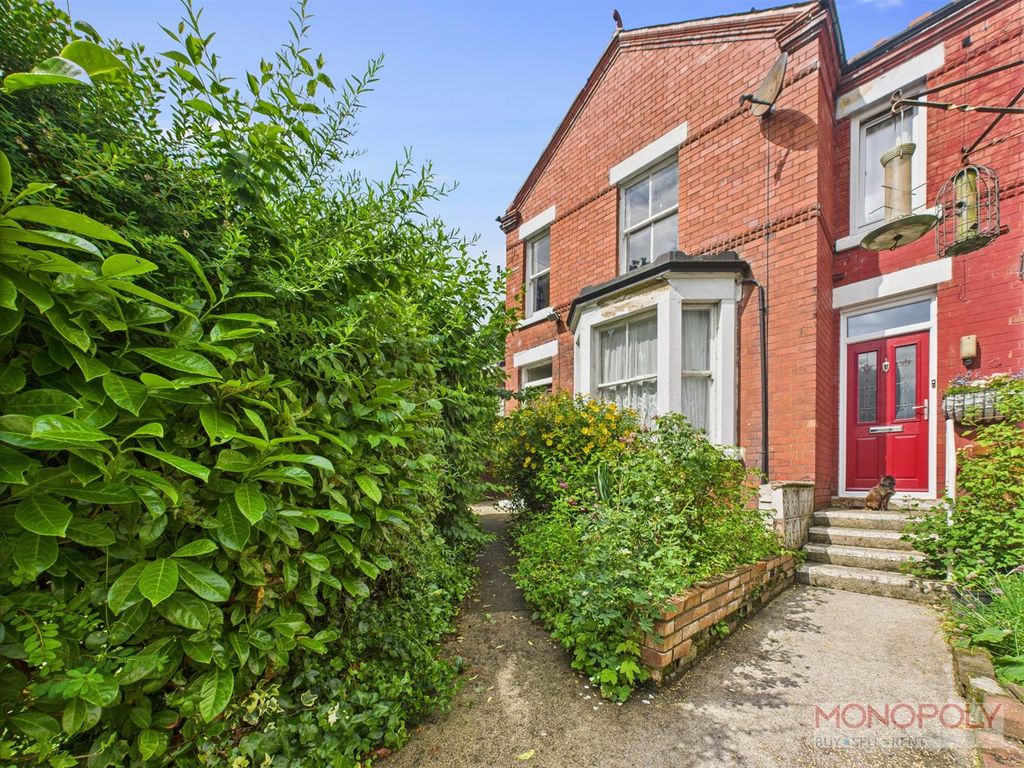 Property photo 1 of 12 Cam04439G0-Pr0070-Still013.Jpg