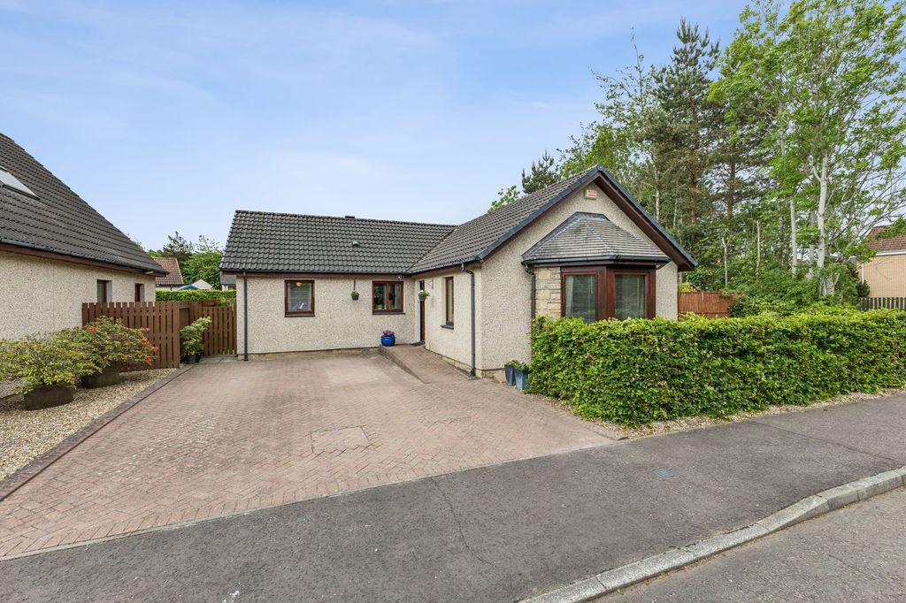 Property photo 1 of 24