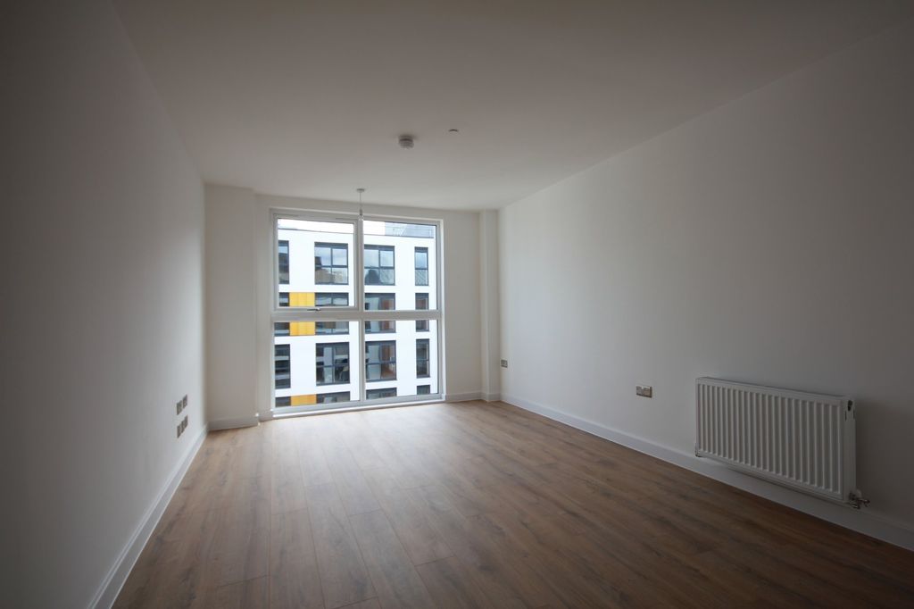 Property photo 3 of 5