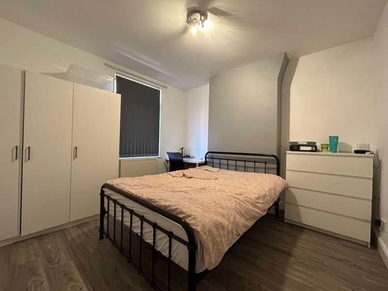 Property photo 3 of 6 Photo 6