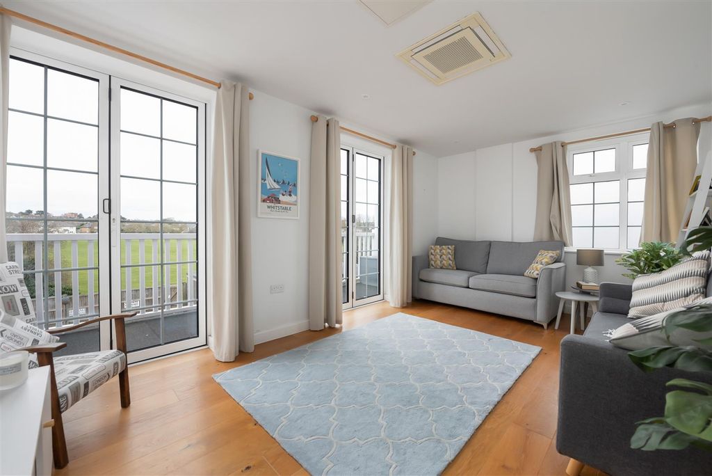 Property photo 3 of 16 Wheatley Road, Whitstable