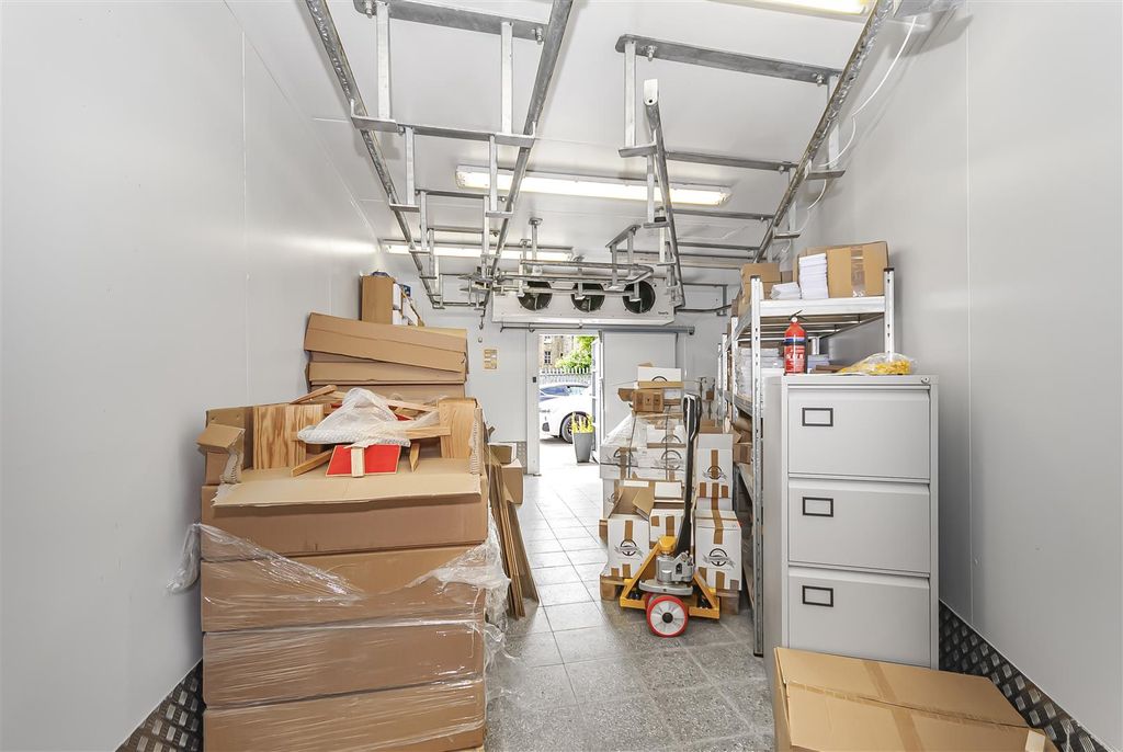 Property photo 3 of 27 2