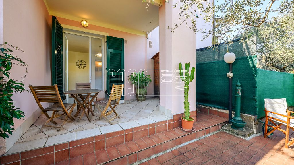 Property photo 2 of 34