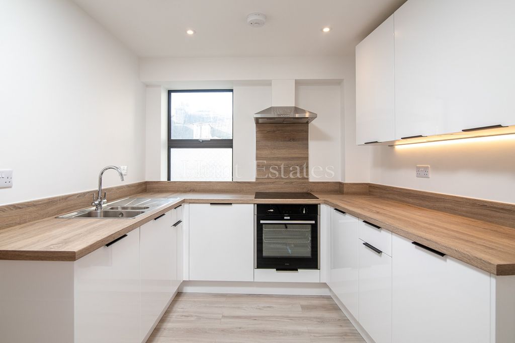 Property photo 2 of 17 Not Specified
