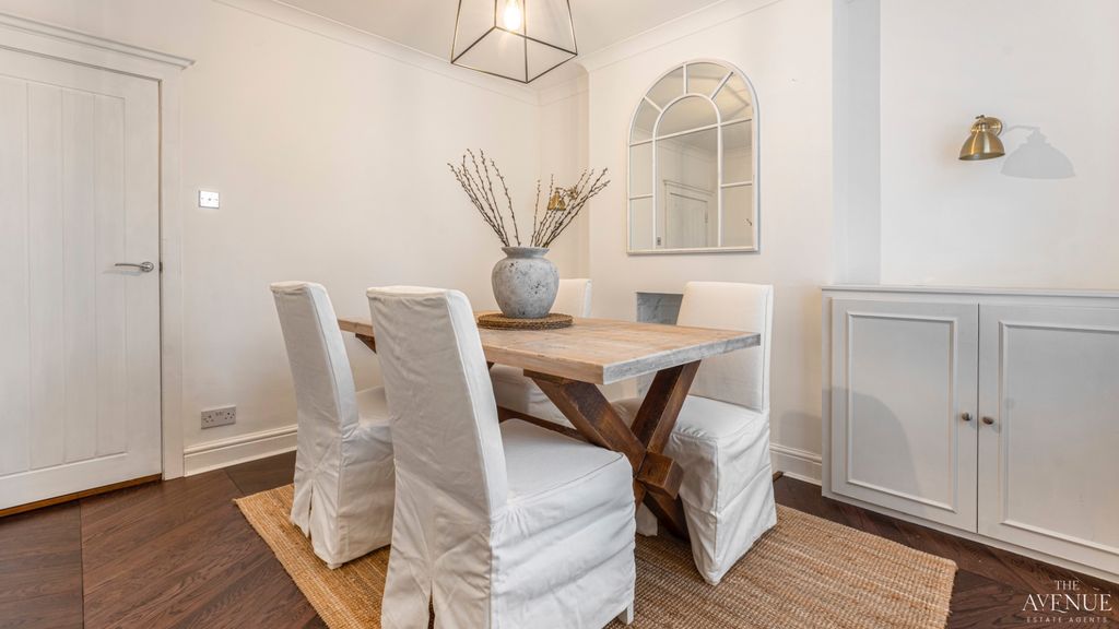 Property photo 2 of 23 4814973