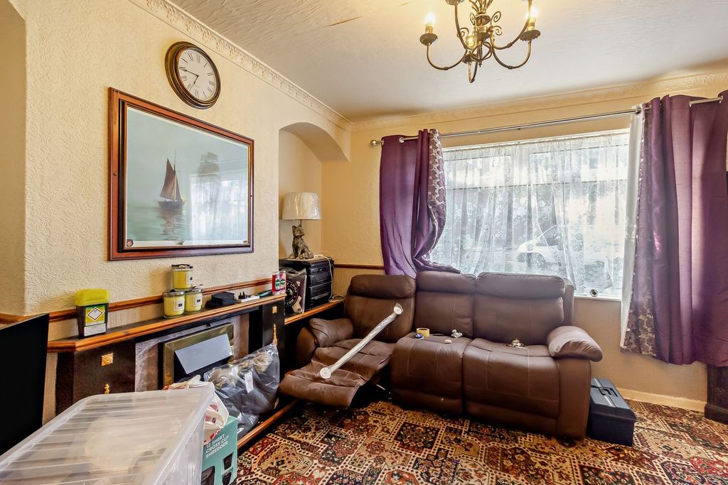 Property photo 3 of 22
