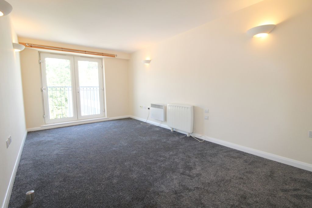 Property photo 2 of 7 Img_2993