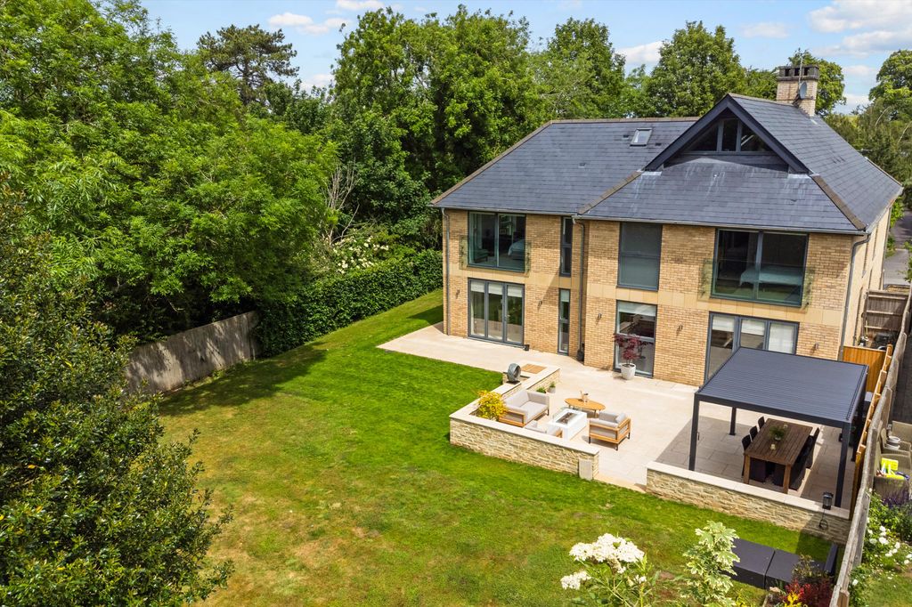 Property photo 1 of 28 Image