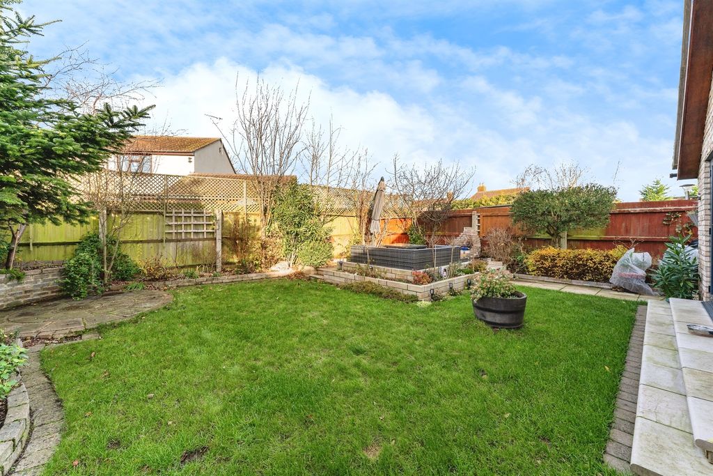 Property photo 2 of 19