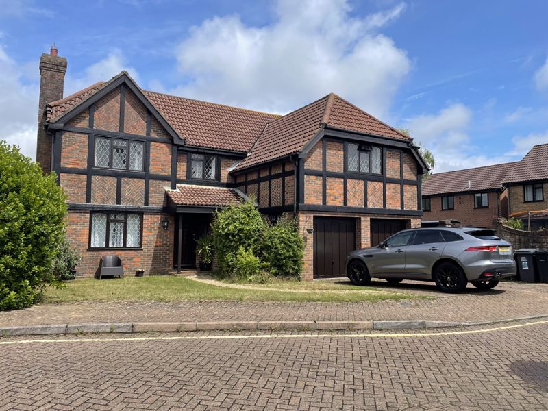 Property photo 1 of 12 Photo 6