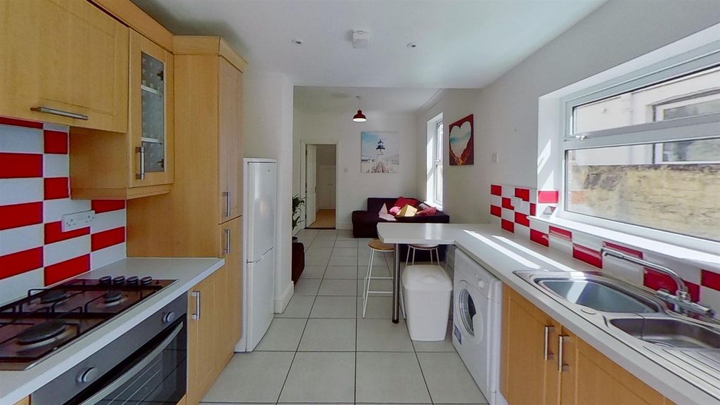 Property photo 1 of 6 Hudson Road (54) Photo 1