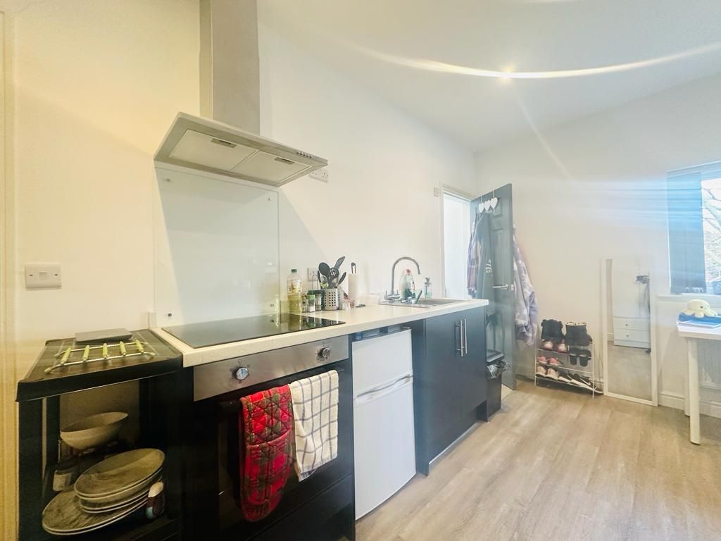 Property photo 3 of 5 Kitchen Area