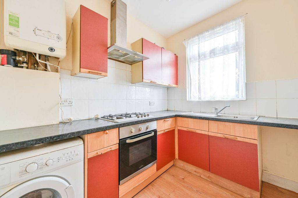 Property photo 3 of 7