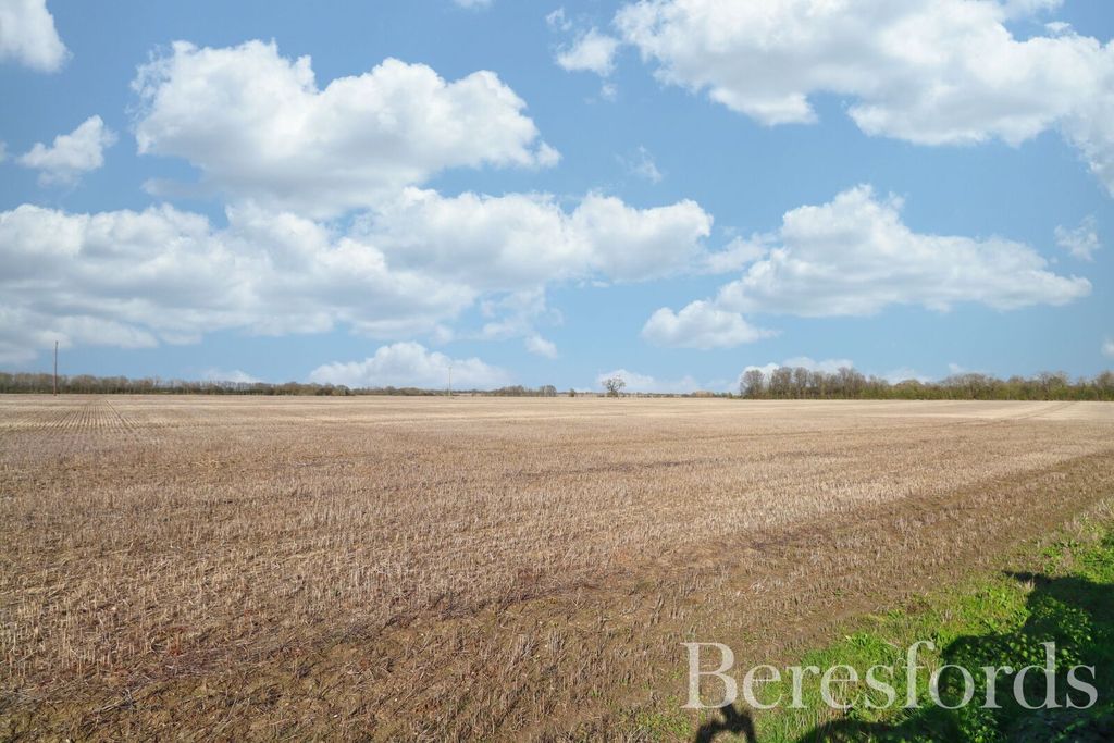 Property photo 3 of 26 Picture No. 32