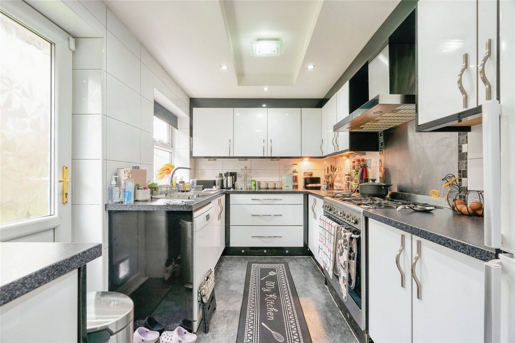 Property photo 2 of 17 Picture No. 04
