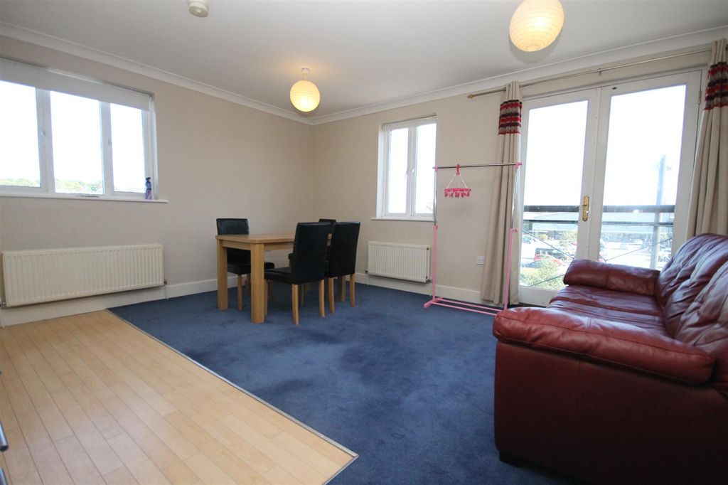 Property photo 3 of 7 Img_2855.Jpg