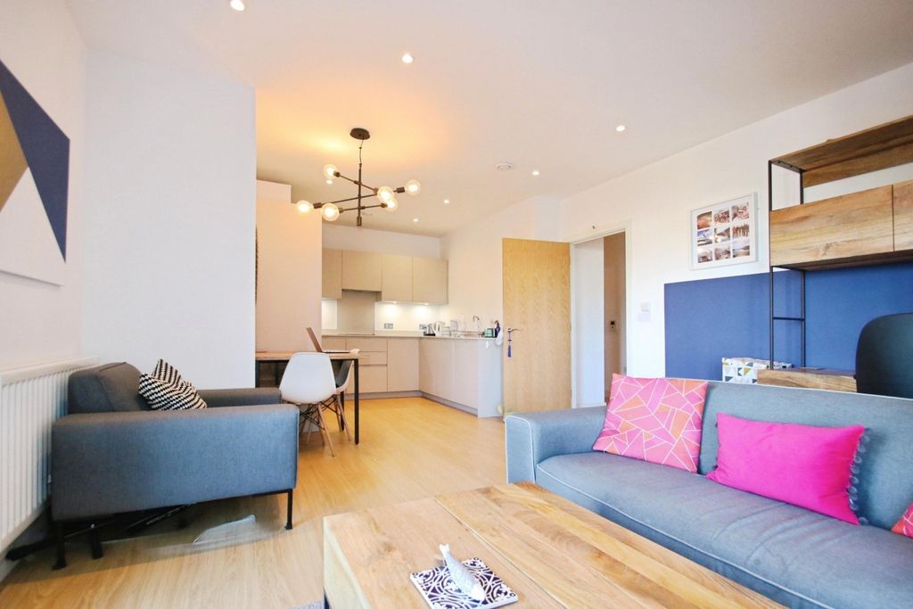 Property photo 2 of 9