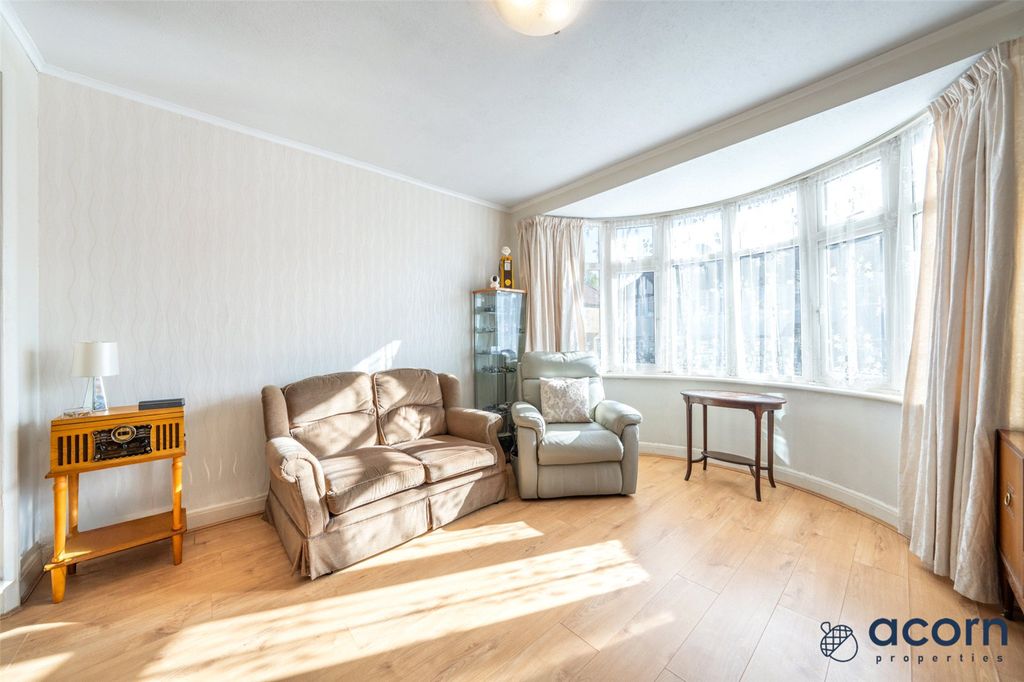 Property photo 3 of 18 Picture No. 28