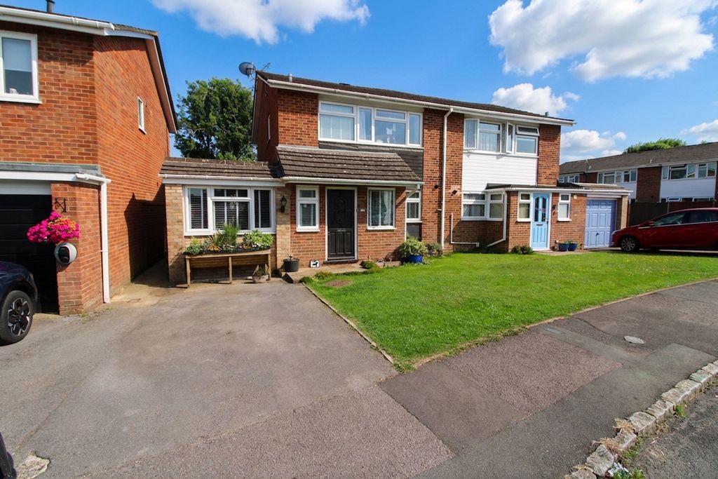 Property photo 1 of 17